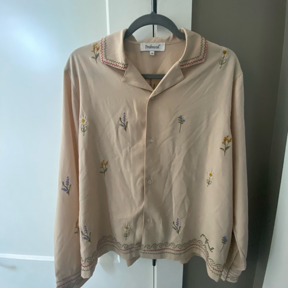 Men’s Profound Floral Embroidered Button Up